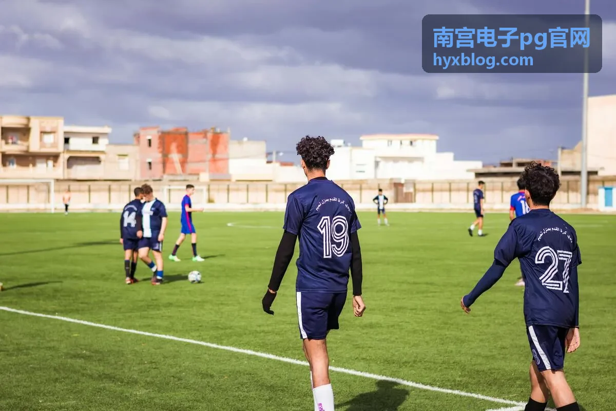 南宫电子pg官网工程师进行元器件型号比对与替代料评估